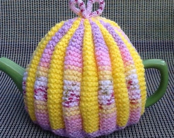 Hand Knitted Pleated Tea cosy