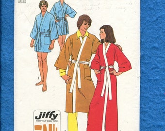 1973 Simplicity 5685 Kimono Sleeve Wrap Robe in Three Lengths Size 10