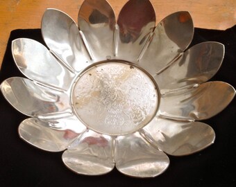 Vintage 1970's Silver Toned Lotus Bowl