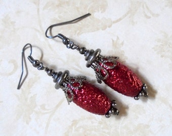 Textured Red and Black Earrings (2667)