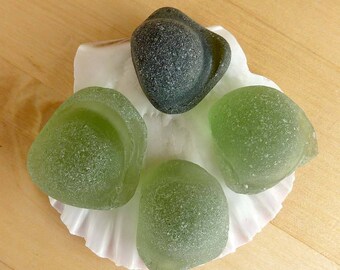 4 BEACH SEA GLASS Kick Ups Small Bottle Bases Antique Scottish