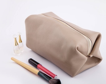 Leather make up bag | leather cosmetic bag | travel bag | make up bag | leather bag | leather toiletry bag | bag bridesmaid gift