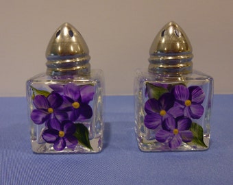Hand Painted Mini Salt and Pepper Shakers Purple White Daisies Flowers