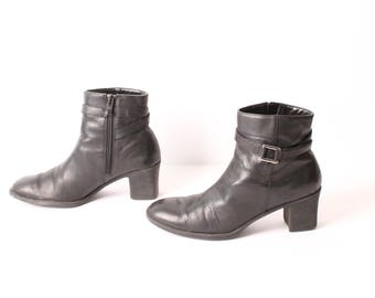 size 7.5 CHELSEA black leather 80s 90s BUCKLE zip up ankle boot