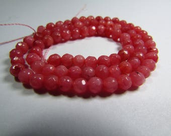 Set of 30 faceted Jade 4 mm beads