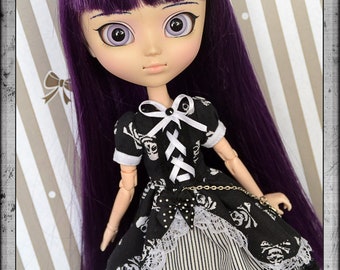 Dress for Blythe, Pullip Doll and Obitsu size M.
