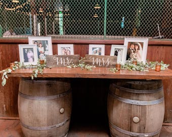 Wooden Mr and Mrs Signs, Wooden Wedding Mr and Mrs Signs, Mr and Mrs Wooden Chair Signs, Mr and Mrs Wooden Wedding Signs - Sophia Collection