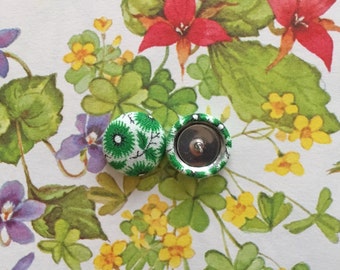 Fabric Covered Button Earrings / Green / Wholesale Jewelry / Small Stud Earrings / Gifts for Her / Party Favors / Made in NYC