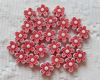 25 True Red & White Flower Acrylic Beads 9mm