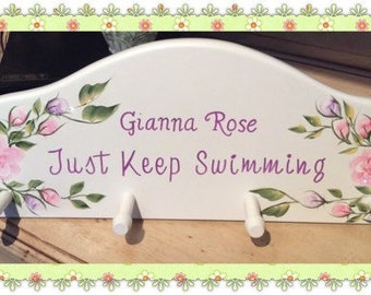 Clothes Rack Scallop Top