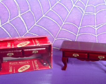 Dollhouse Miniature Coffee table