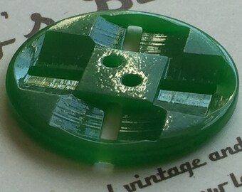 Vintage Buttons - green plastic - cutaway