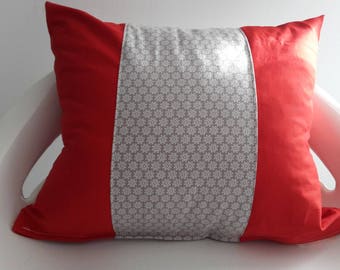 30 x 35 cm red and taupe pillow cover