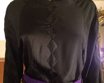 CHANEL - 38 size black silk blouse