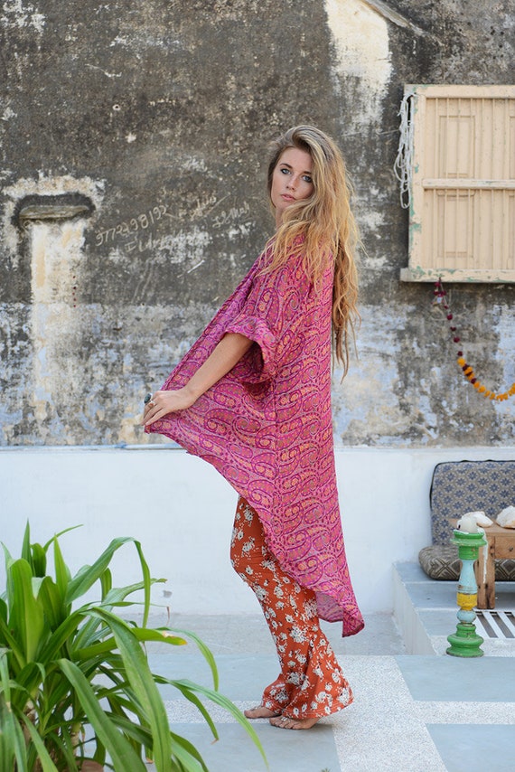 VINTAGE PINK KIMONO - Cover Up - Beach - Kaftan - Summer Jacket - Wedding - Festival - 60'S - 70'S - Vintage - Upcycle - Bohemian - Floaty