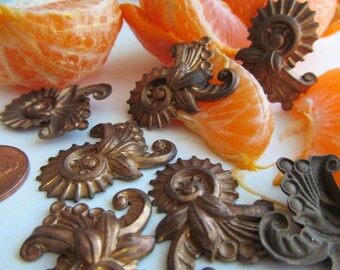 8 Antique Art Deco Patina Finding