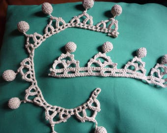 0.46 m PomPoms made hand twisted fringe