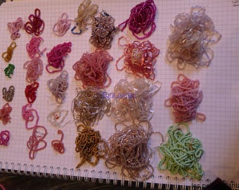 137grs seed beads antiques