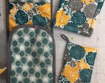 double oven mitt kitchen set with pot holders