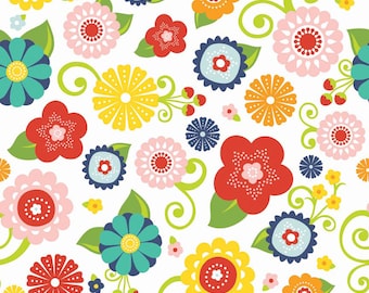 Lazy Day Main Flowers on White by Riley Blake, yard