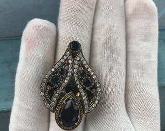 Size 8 Sapphire White Topaz Sterling Silver with Brass Tone Finish 16.2