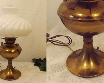 1900s Antique Pittsburgh Lamp & Brass Success Oil Lamp Orig Globe