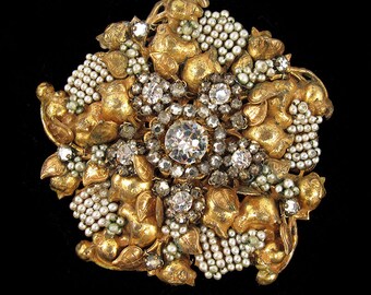 Signed Miriam Haskell brooch c. 1940