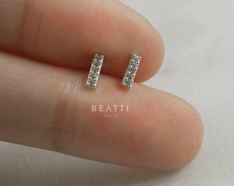 Tiny 925 Silver Bar, 19 Gauge, Cartilage earring, Tragus stud, Tragus earring, Helix, tiny earrings, 925 sterling silver, unique earring,