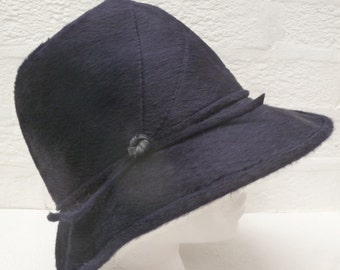 Blau schwarz Hut Wolle Frauen 50er Jahre Hut kleine Kopf Zubehör Damen 1950er Jahre Hut Jahrgang Eimer Hut Hochzeit Herbst Zubehör Vintage retro Indie Goth.