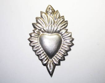Milagro Sacred Heart Ex Voto Sterling Silver Milagro 1920-40, 2 3/4 Inches