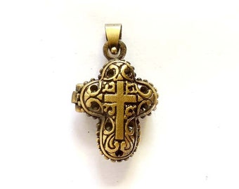 1 Antique Bronze Cross Prayer Box Locket With Hinged Lid -22-8-3