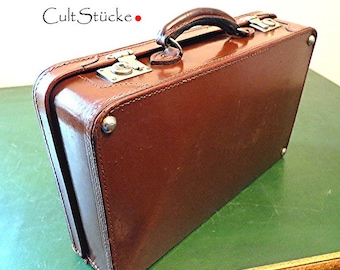 and goodbye-vintage oldtimer suitcase Leather