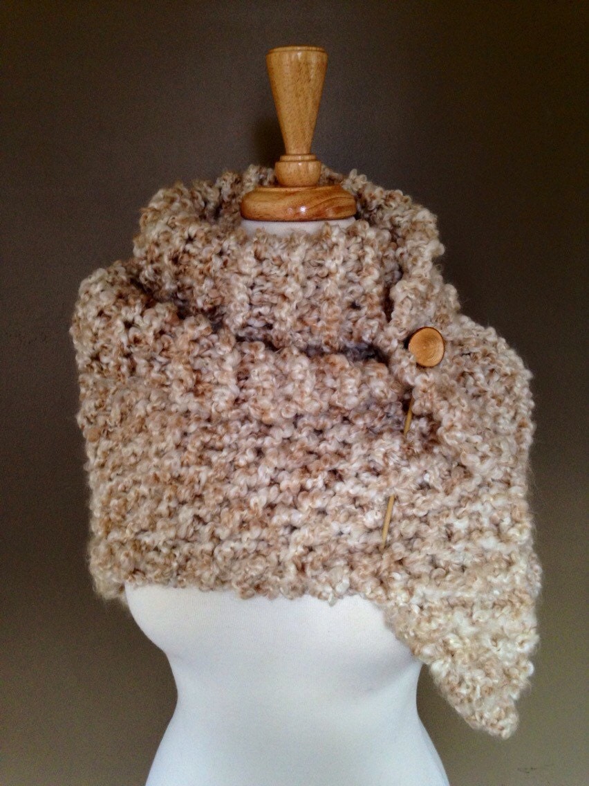 Thick white and cream colored wrap oatmeal tan shoulder