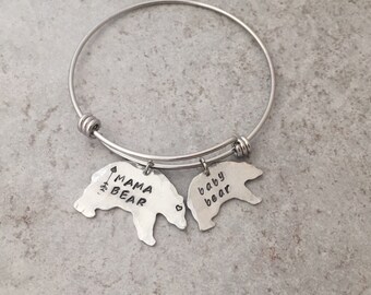 Mama Bear jewelry. Mama Bear Bracelet. Baby Bear. Momma bear. Mothers jewelry. Gift for her. New mom gift. charm bracelet. Mother's day gift