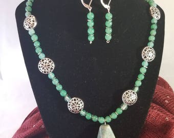 Aventurine and Hematite Necklace and Earring Set