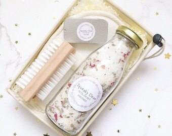 Bath Salts Gift Set, Mothers Day Gift, Bath Gift Set, Bath and Beauty Gift, Bath Gifts for Her, Spa Gift Set, Gift for Wife, New Mom Gift