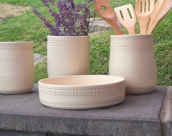 Ceramic Utensil Holder, Kitchen Tool Holder Storage, White Pottery Utensil Crock , Spoon Holder, White Kitchen Decor, Kitchen Spoon Jar