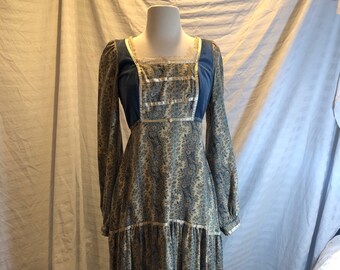 Gunne Sax vintage renaissance style dress