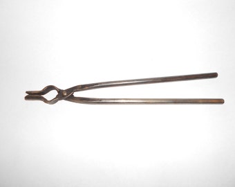 Blacksmith tongs, small for one quarter inch to three eighths inch stock.