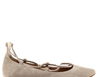 Ceresnia handcrafted pointed toe flats with trendy lace-up.