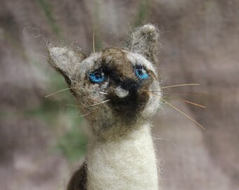 Custom Cat Miniature. Wool animal .Needle Felted Cat.
