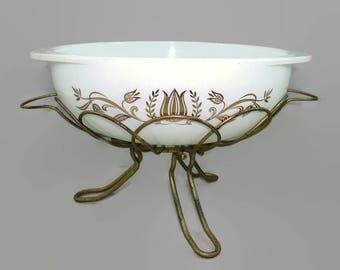 Pyrex Golden Tulip Round Casserole in Metal Holder, 2 Quart Pyrex Promotional Bowl, Serving Dish