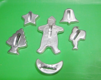 7 Vintage Cookie Cutters - 7 Aluminum Cookie Cutters - Very Nice Find!