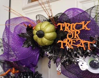 Trick Or Treat Halloween Wreath