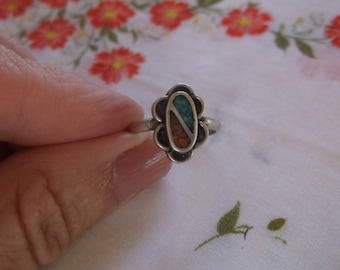 Vintage Sterling Silver Turquoise and Coral Ring, Native American Southwestern Ring Size 8, Pretty Blue Green Turquoise and Red Coral Chips