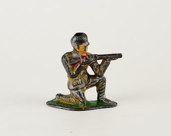 Vintage Barclay Manoil Toy Lead Soldier