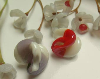 set of two twisted glass beads