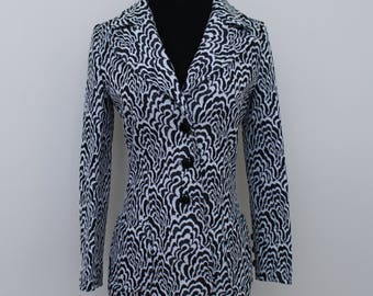 Vintage Psychedelic 1970s Black and White Women's Blazer by Butte Knit