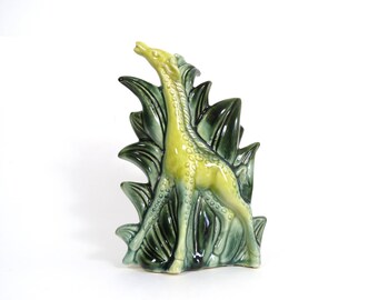 Hull Giraffe Planter // Vintage Pottery Planter Dish Animal Shaped Jungle Zoo Style Green and Yellow Nursery Decor Succulent Planter Vase