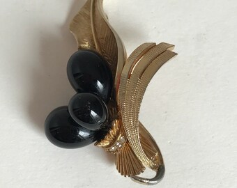 DeNicola Brooch Gold Tone with Black Stones & Rhinestones